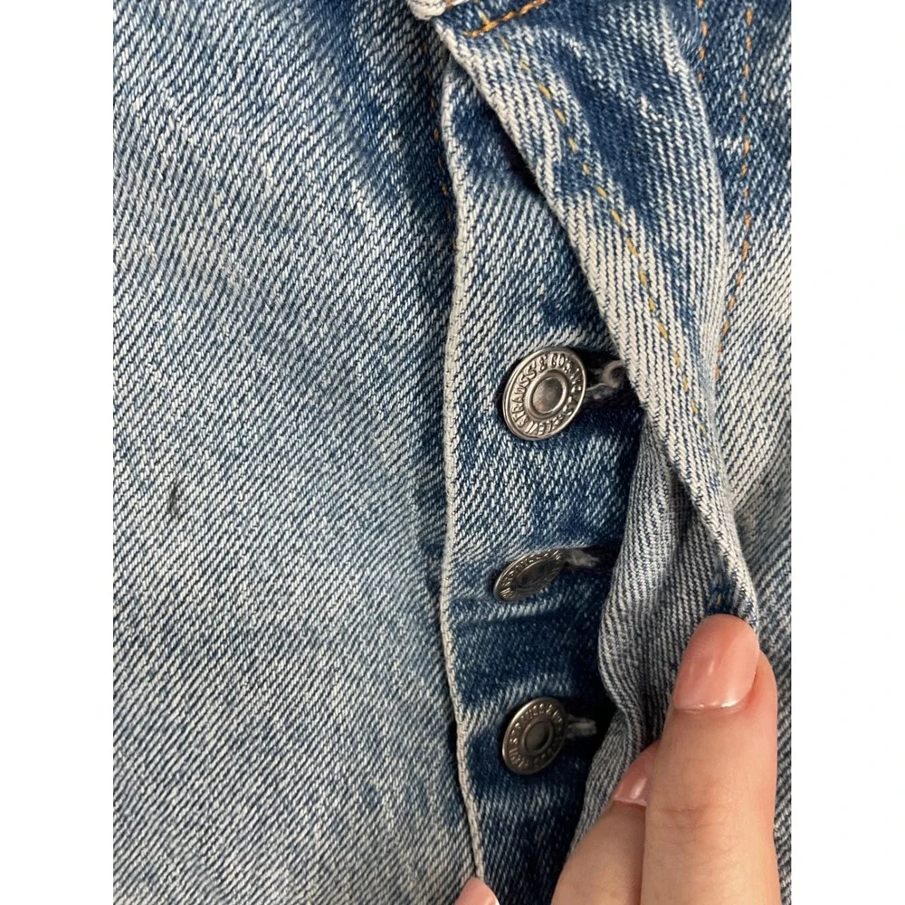 Levis these classic